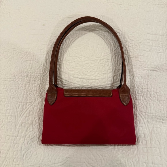Red Longchamp Le Pliage Medium with Long Handles - Picture 3 of 4